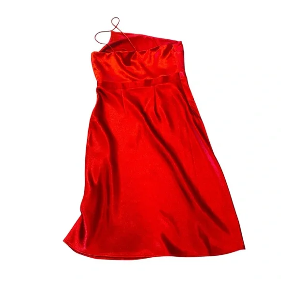 EXPRESS Red Satin Asymmetrical One Shoulder Midi Dress - Picture 3 of 5